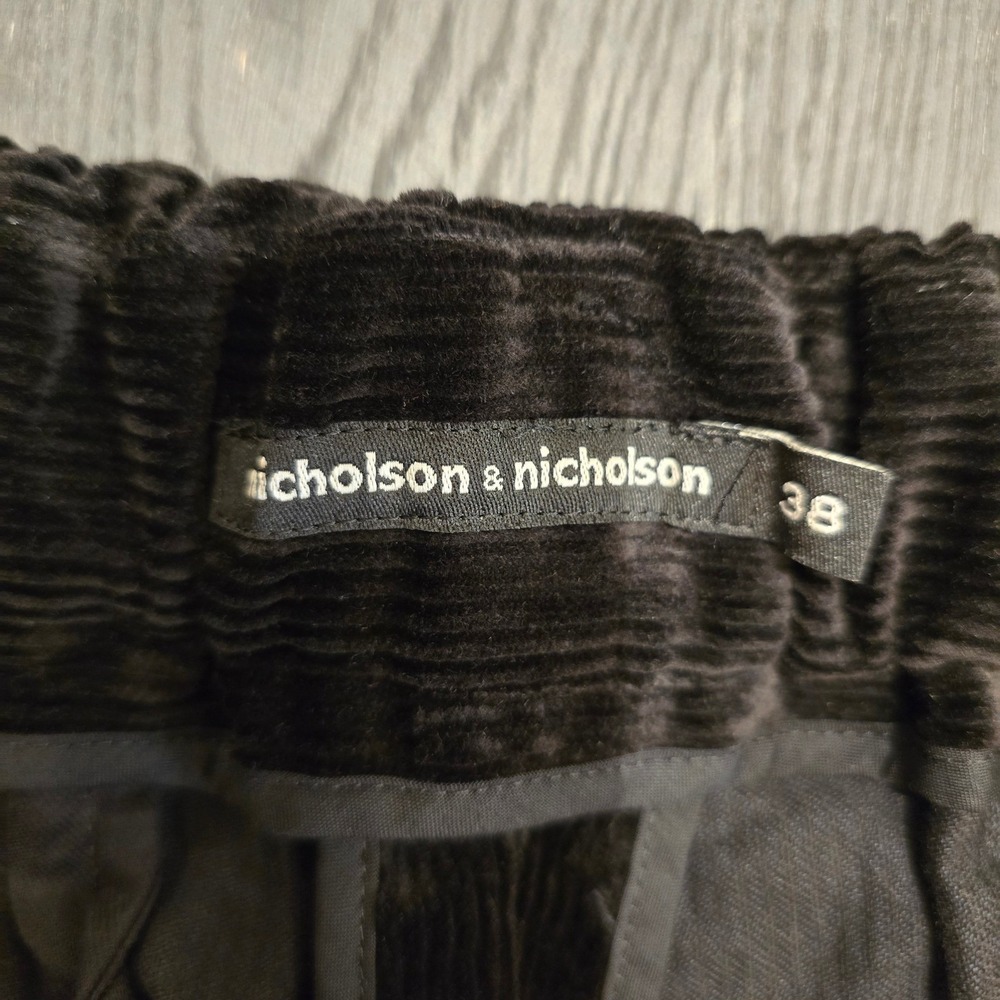 Nicholson & Nicholson Corduroy Trousers Black Wide Leg Pleated Made in Japan 38 - Picture 2 of 6